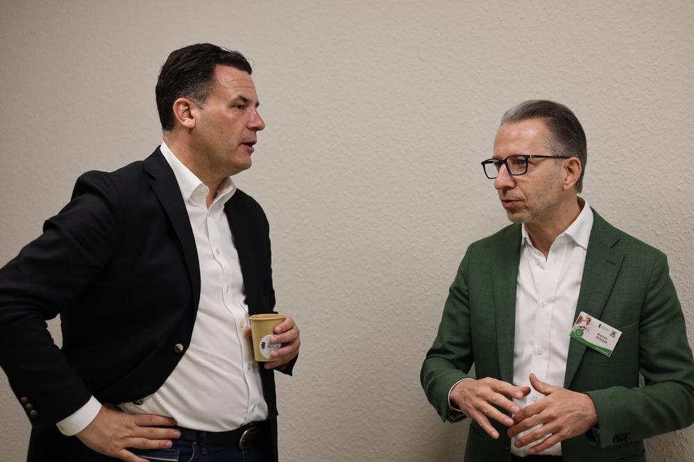 Eröffnung des Beratungsbüros — Foto 6