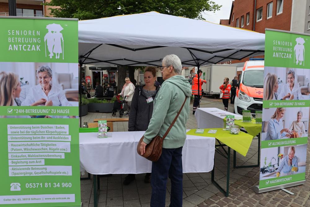 Eröffnung des Beratungsbüros — Foto 30